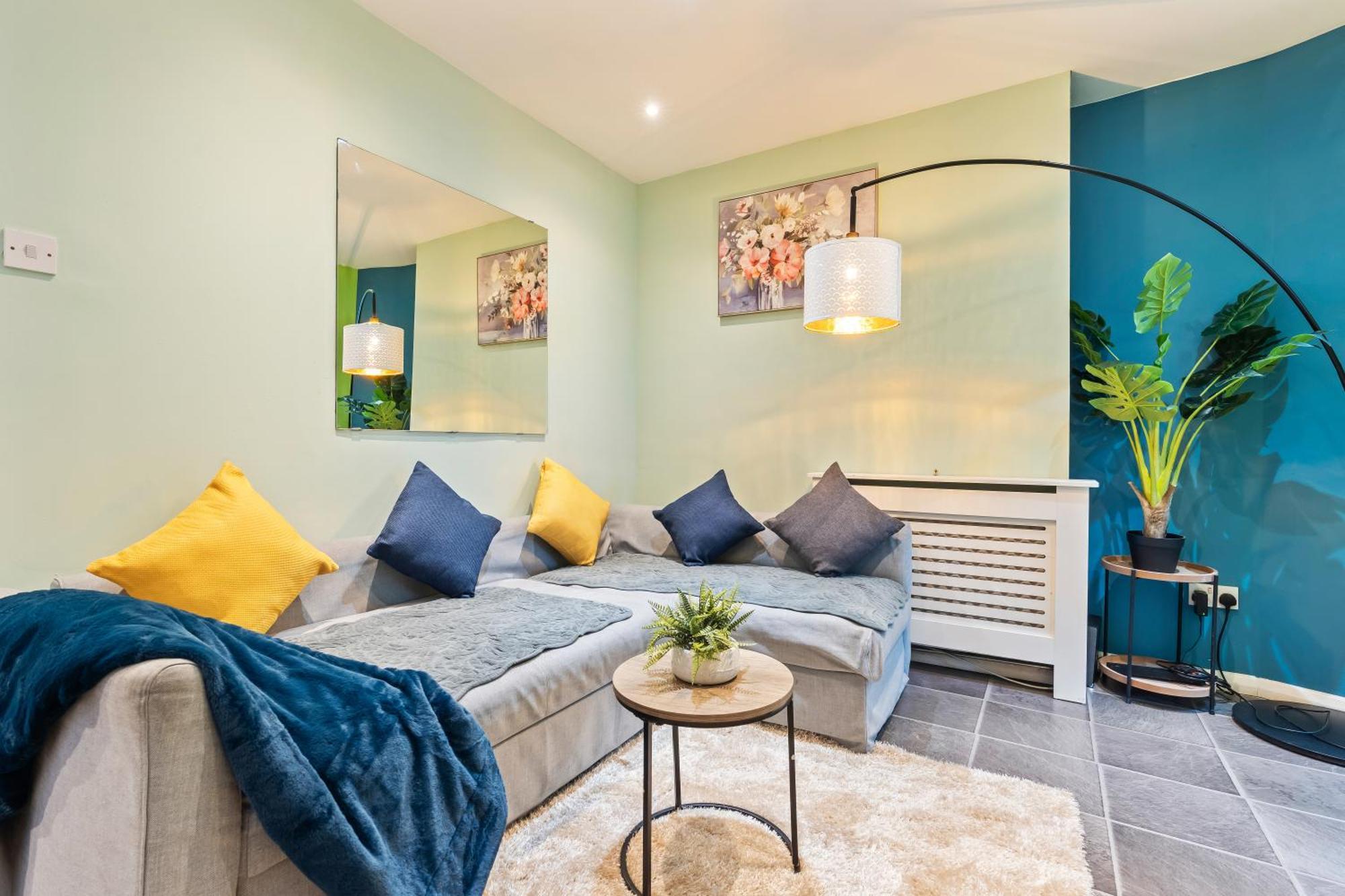 Comfy 4br House Close To Subway Сasa de vacaciones *