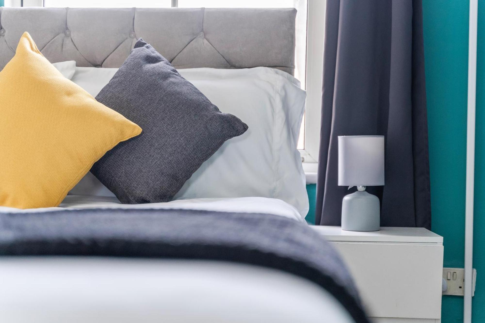 Comfy 4br House Close To Subway Сasa de vacaciones Londres