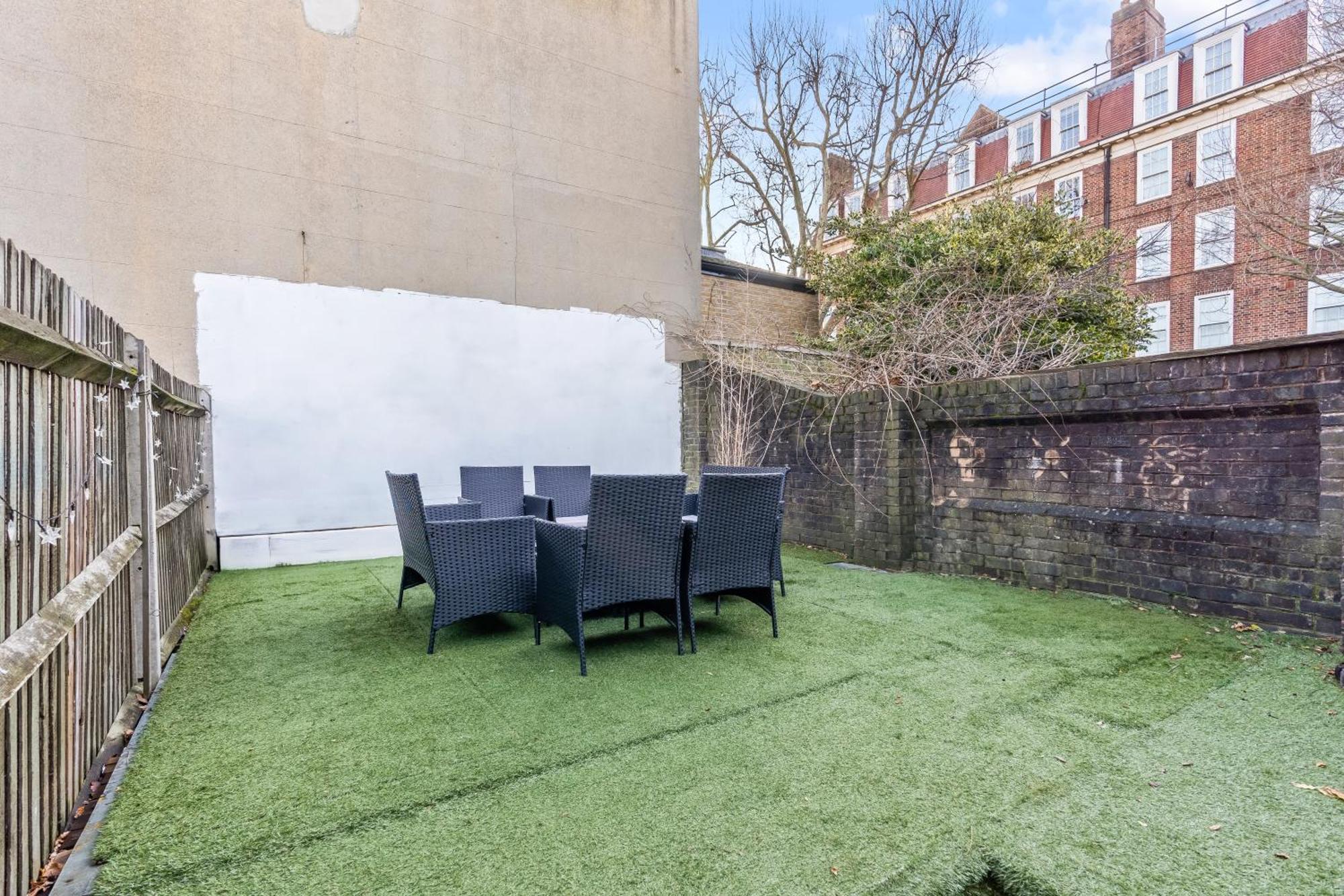 Comfy 4br House Close To Subway * Londres